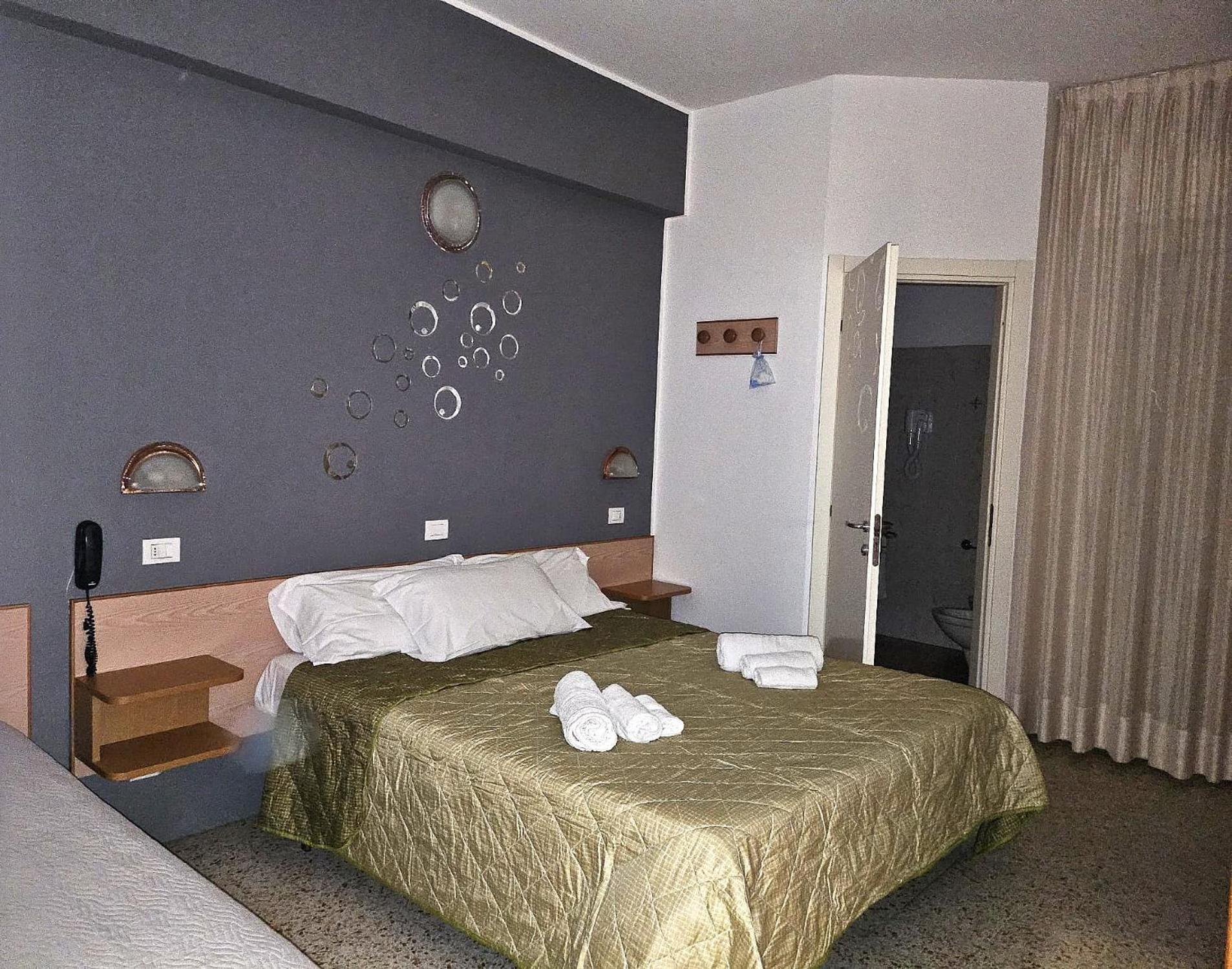 Hotel Villa Rosa Misano Adriatico Exterior photo